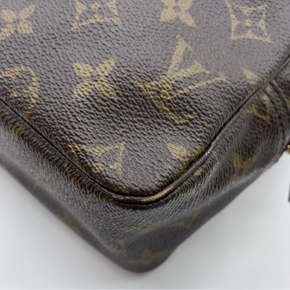 Authentic Louis Vuitton Monogram Trousse Toilette 28 Pouch - Picture 10 of 16
